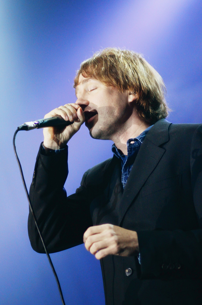 Jonas Bjerre MEW Live in Arthur's Days Indonesia 2013 by @mametm