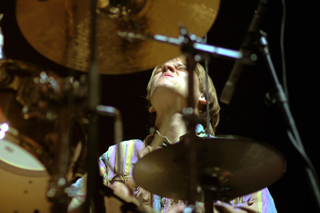 Silas  MEW Live in Indonesia 2013 by @mametmumeti