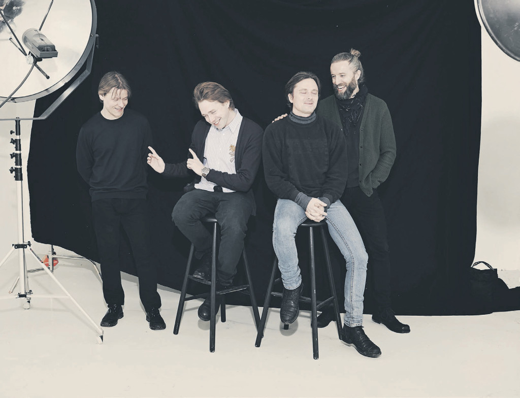 Raw photos from the Metro Xpress article bojohanmew_lg_01mew_lg_02silasjonascover